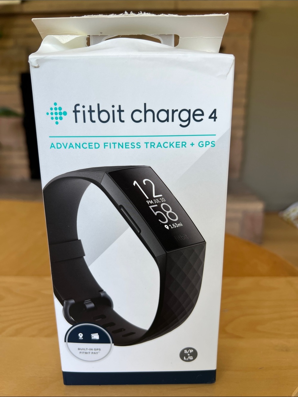 fitbit Charge 4 Fitness Tracker - Black